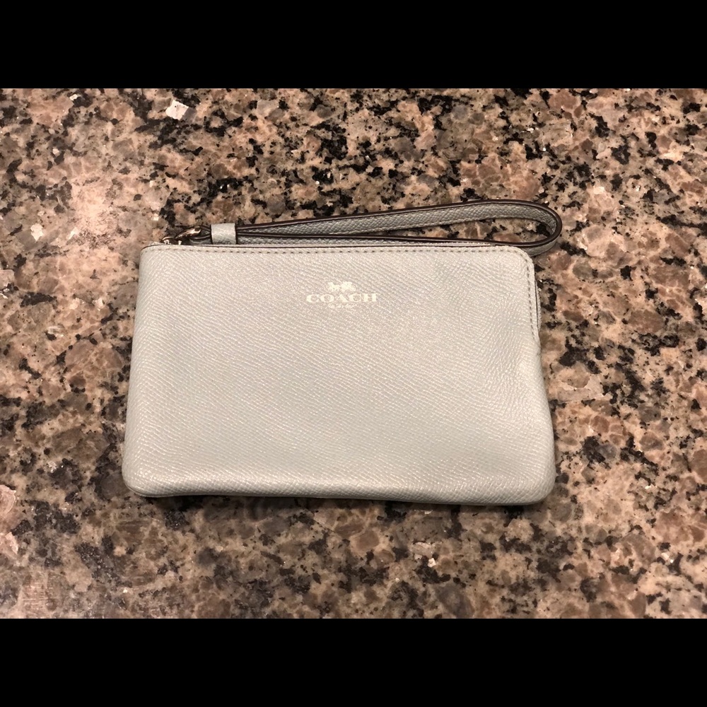 Coach Crossgrain Leather Wristlet